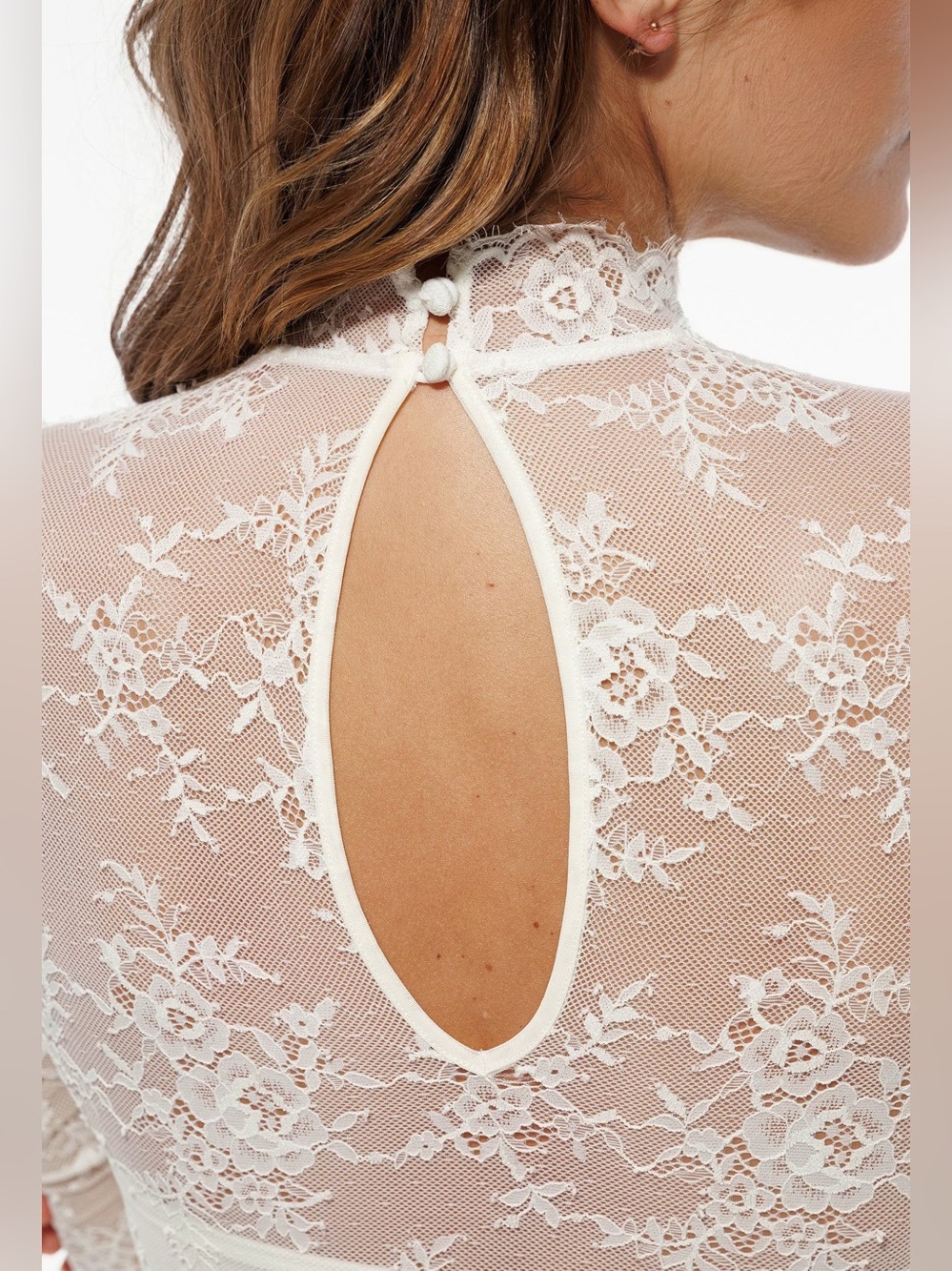 Lace Sculpting Bodysuit/Shapewear Style - Picture 5 of 9